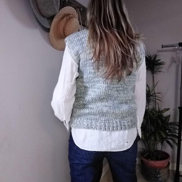 Vintage Sweater Vest Pull Over Hand Loomed Knit - Picture 6 of 11